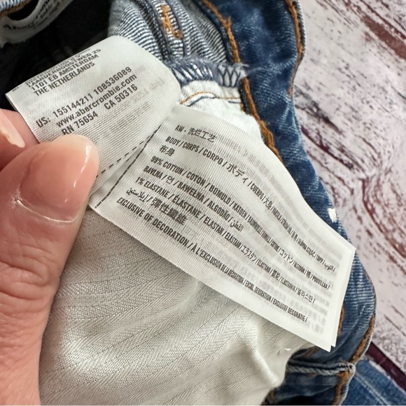 Abercrombie & Fitch The Ankle Straight Ultra High Rise Jeans - Picture 7 of 7